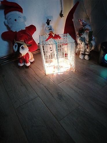 stalaze i police: Dekorativna novogodišnja svetleća kocka/poklon-kutija - Svetleća at lalafo.rs — 1 stalaze i police: Dekorativna novogodišnja svetleća kocka/poklon-kutija - Svetleća — 1