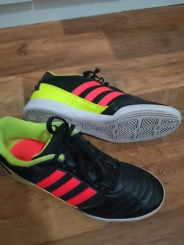 Sports & Leisure: Adidas Sala patike za fudbal br 38 - Model: Adidas Sala (oznaka at lalafo.rs — 8 Sports & Leisure: Adidas Sala patike za fudbal br 38 - Model: Adidas Sala (oznaka — 8