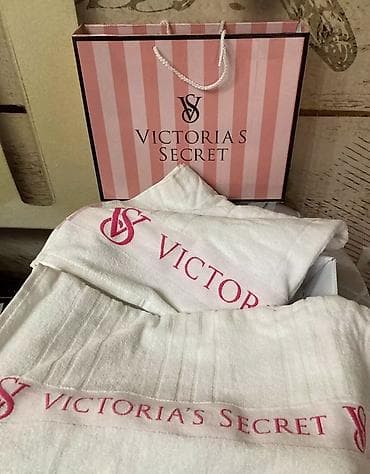 Set belih peškira za ruke i plazu brenda Victoria's Secret. Peškiri su na lalafo.rs — 3 Set belih peškira za ruke i plazu brenda Victoria's Secret. Peškiri su — 3