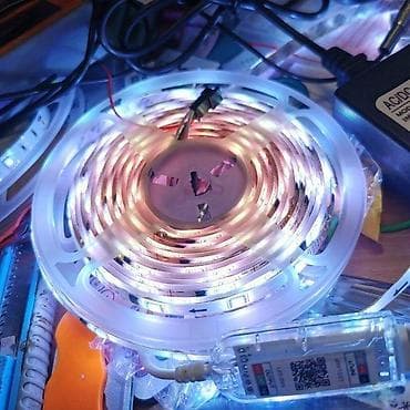 Led traka Magična preko mobilnog telefona i tastera i daljin. Led na lalafo.rs — 8 Led traka Magična preko mobilnog telefona i tastera i daljin. Led — 8