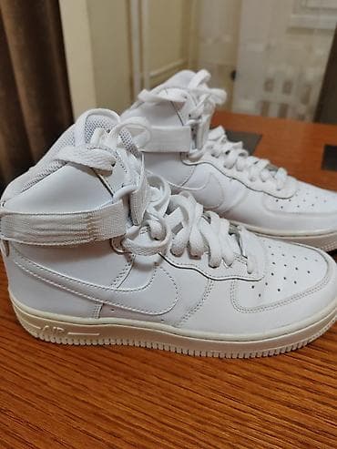 Patike Nike Air force 1. Odlicne original patike kupljene u na lalafo.rs — 4 Patike Nike Air force 1. Odlicne original patike kupljene u — 4