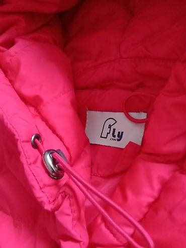 Jakna.Boja-crvena. 100%poliester. Debljina-srednje. Zanimljiv kroj na lalafo.rs — 4 Jakna.Boja-crvena. 100%poliester. Debljina-srednje. Zanimljiv kroj — 4