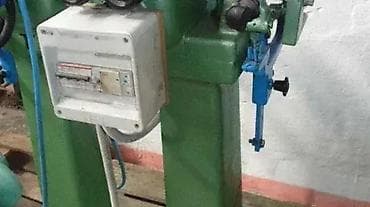 Oštrilica 416 M. Dva motora snage: 0,25 KW, brzine 2800 ob/min na lalafo.rs Oštrilica 416 M. Dva motora snage: 0,25 KW, brzine 2800 ob/min