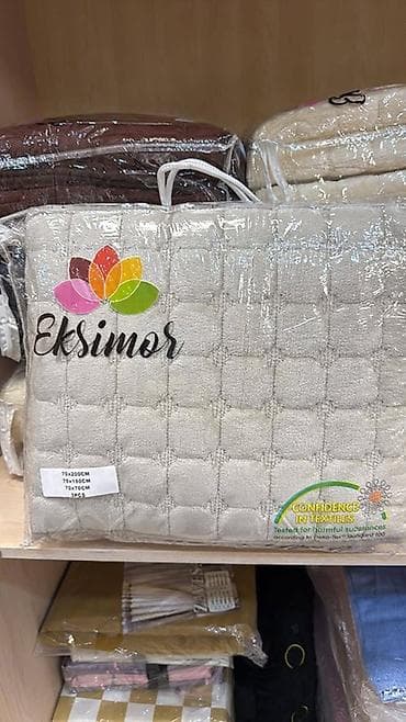 Flekeri t.d.f trosed 200x70 dvosed 150x70 fotelja 70x70 Cena:3000 na lalafo.rs — 3 Flekeri t.d.f trosed 200x70 dvosed 150x70 fotelja 70x70 Cena:3000 — 3