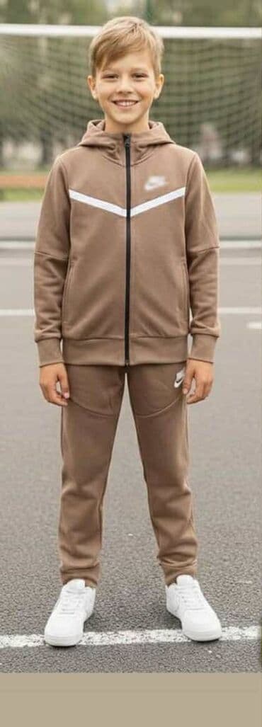 Dečije trenerke 14 za 4000 din
pb na lalafo.rs Dečije trenerke 14 za 4000 din
pb