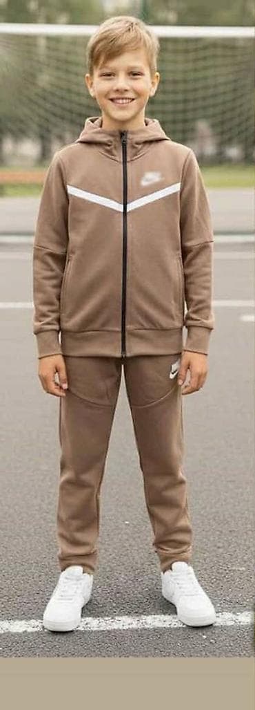 Dečije trenerke 14 za 4000 din
pb na lalafo.rs — 1 Dečije trenerke 14 za 4000 din
pb — 1