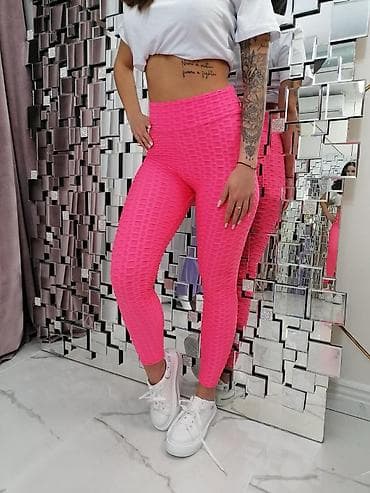 Leggings, Bike shorts: Teksturirane sportske helanke visokog struka - Model: push-up/šablon at lalafo.rs — 1 Leggings, Bike shorts: Teksturirane sportske helanke visokog struka - Model: push-up/šablon — 1