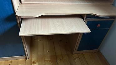 Dečiji sobni set – plakari i radni sto - Materijal: oplemenjena na lalafo.rs — 6 Dečiji sobni set – plakari i radni sto - Materijal: oplemenjena — 6