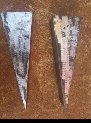 Coal and wood: Metalni klinovi za drva i slično, cena je za oba,posedujem više at lalafo.rs — 1 Coal and wood: Metalni klinovi za drva i slično, cena je za oba,posedujem više — 1