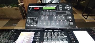 Roland E-A7, Korg TR, obe klavijature u fulu sredjene, svako dugme at lalafo.rs — 4 Roland E-A7, Korg TR, obe klavijature u fulu sredjene, svako dugme — 4