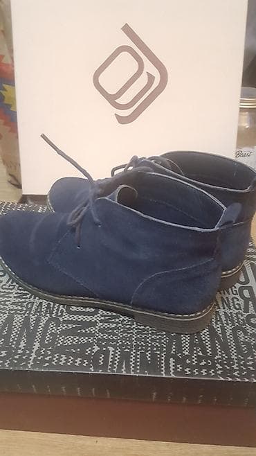 Ženske gležnjače čizme – tamnoplave Malo korištene broj 36 ! - Model na lalafo.rs — 2 Ženske gležnjače čizme – tamnoplave Malo korištene broj 36 ! - Model — 2