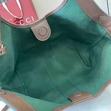 Gucci torba – GG Supreme platno sa prugom - Model: tote/shoulder na lalafo.rs — 2 Gucci torba – GG Supreme platno sa prugom - Model: tote/shoulder — 2