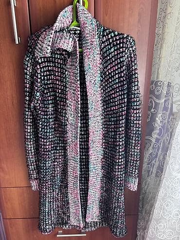 pantalone butiku ali: Predstavljamo ženski kardigan brenda Reserved, izrađen u kombinaciji na lalafo.rs — 1 pantalone butiku ali: Predstavljamo ženski kardigan brenda Reserved, izrađen u kombinaciji — 1