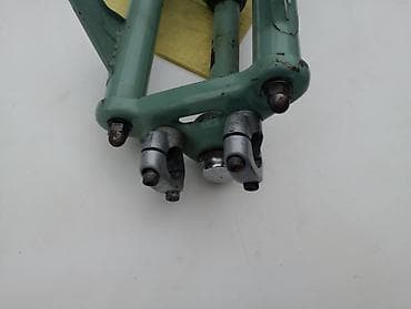 Transport: Viljuška za motocikl, svetlozelene boje, sa hromiranim cevima at lalafo.rs — 3 Transport: Viljuška za motocikl, svetlozelene boje, sa hromiranim cevima — 3