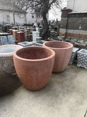 Zardinjera Grande – Boja terakota 🌿🪴 Specifikacije: Prečnik: oko 70 na lalafo.rs Zardinjera Grande – Boja terakota 🌿🪴 Specifikacije: Prečnik: oko 70