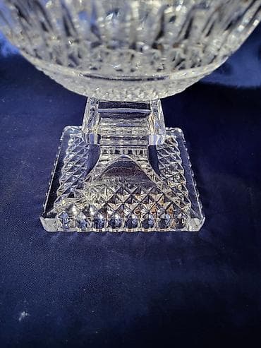 Bombonijera nova kristal Anna Hutte iz 70,80ih.god.Nemacka. Nova na lalafo.rs — 10 Bombonijera nova kristal Anna Hutte iz 70,80ih.god.Nemacka. Nova — 10