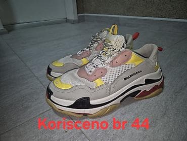 Balenciaga patike – model Triple S, broj 44 - Autentičan “chunky/dad” na lalafo.rs — 1 Balenciaga patike – model Triple S, broj 44 - Autentičan “chunky/dad” — 1