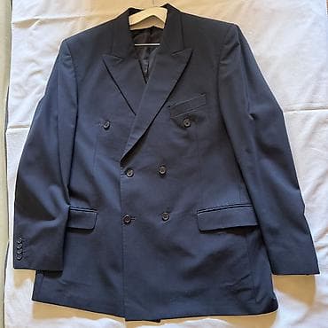 Original OXFORD New Classics sako, hemijski očiščen, kao nov. Veličinu na lalafo.rs Original OXFORD New Classics sako, hemijski očiščen, kao nov. Veličinu