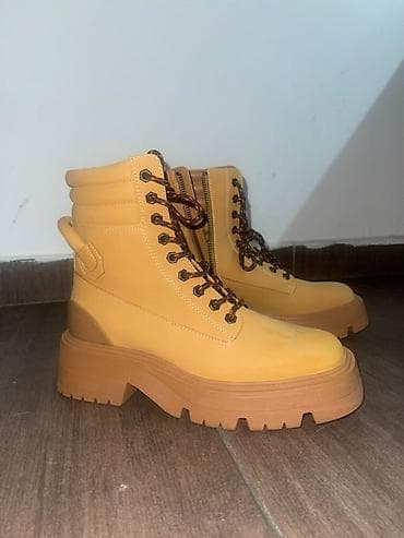 Bershka ženske čizme. Potpuno nove. Br 37 na lalafo.rs — 3 Bershka ženske čizme. Potpuno nove. Br 37 — 3