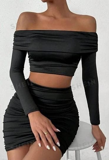 dve suknje po: Dvodijelni ženski komplet – elegantan crop top i mini suknja. - na lalafo.rs — 1 dve suknje po: Dvodijelni ženski komplet – elegantan crop top i mini suknja. - — 1