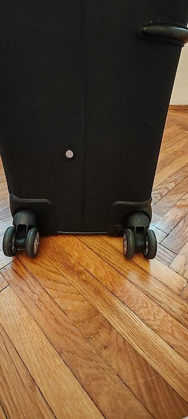 Samsonite putni kofer na točkiće - Brend: Samsonite (logo vidljiv) - na lalafo.rs — 10 Samsonite putni kofer na točkiće - Brend: Samsonite (logo vidljiv) - — 10