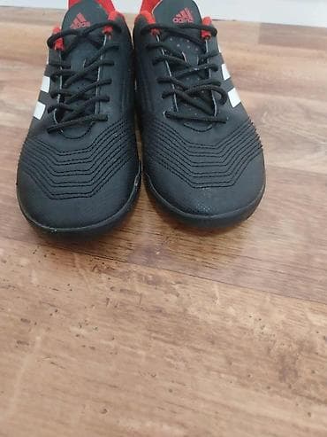 Adidas Predator sala/indoor patike za fudbal at lalafo.rs — 9 Adidas Predator sala/indoor patike za fudbal — 9