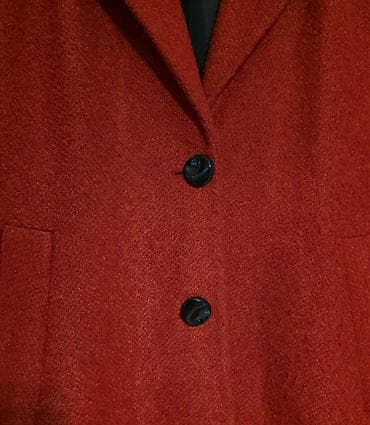 Crveni tanji ženski kaput LC Waikiki - Model: ravnog, blago oversized na lalafo.rs — 3 Crveni tanji ženski kaput LC Waikiki - Model: ravnog, blago oversized — 3