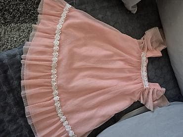 Svecana haljinica za devojcice. kao nova. vel.6 na lalafo.rs Svecana haljinica za devojcice. kao nova. vel.6