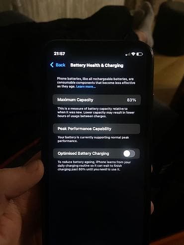 Iphone XR 64GB Black 83% Battery Health perfektan bez ogrebotina na lalafo.rs — 5 Iphone XR 64GB Black 83% Battery Health perfektan bez ogrebotina — 5