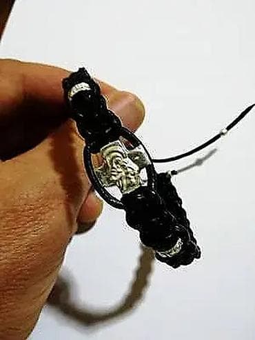 Otkrijte misteriju i sofisticiranost u jednom jedinstvenom komadu – na lalafo.rs — 2 Otkrijte misteriju i sofisticiranost u jednom jedinstvenom komadu – — 2