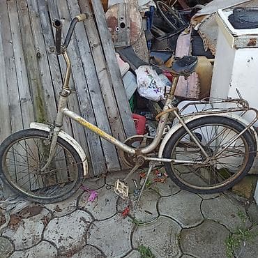 Stari gradski/retro bicikli – više komada, pogodno za restauraciju ili na lalafo.rs — 9 Stari gradski/retro bicikli – više komada, pogodno za restauraciju ili — 9