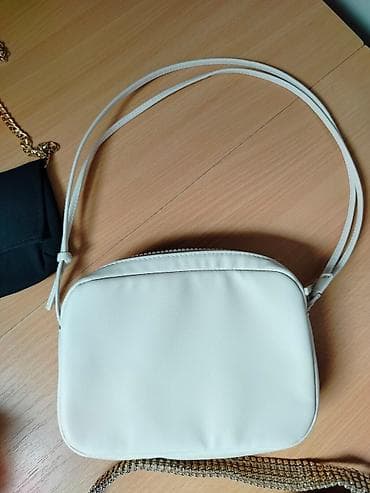 Tri tašnice bukvalno kao nove. Mala crna 18 x 11 cm,može i oko struka na lalafo.rs — 3 Tri tašnice bukvalno kao nove. Mala crna 18 x 11 cm,može i oko struka — 3