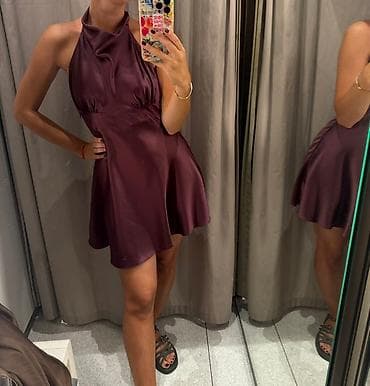 Saten haljina u boji bordo/šljive - Kroj: mini dužina, A-kroj sa na lalafo.rs — 1 Saten haljina u boji bordo/šljive - Kroj: mini dužina, A-kroj sa — 1