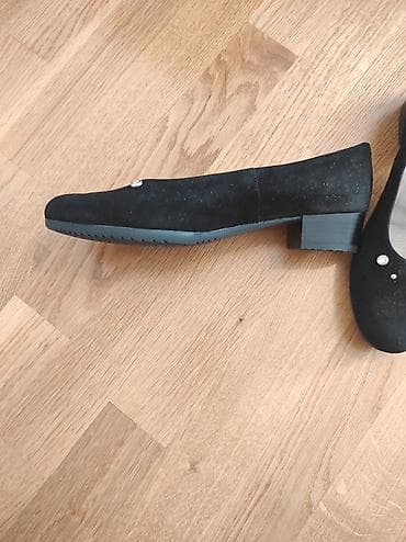 Alpina cipele, vel. 40, nosene jednom u zatvorenom prostoru. Veoma na lalafo.rs — 8 Alpina cipele, vel. 40, nosene jednom u zatvorenom prostoru. Veoma — 8