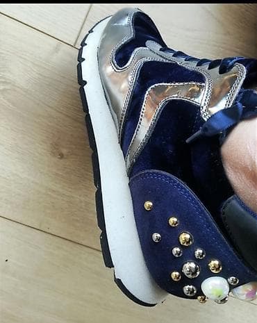 Savršene unikat patike firmirana VOILE BLANCH uvoz Pariz Br 38 Boja na lalafo.rs — 3 Savršene unikat patike firmirana VOILE BLANCH uvoz Pariz Br 38 Boja — 3