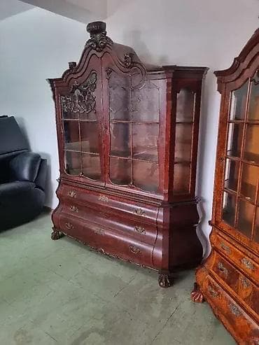 Antique Furniture: Vitrina u odlicnom stanju. Visina 230cm Dubin45cm Sirina 210cm at lalafo.rs — 3 Antique Furniture: Vitrina u odlicnom stanju. Visina 230cm Dubin45cm Sirina 210cm — 3