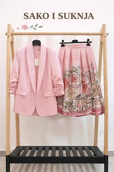 Elegantni komplet – sako i suknja - Sako: klasičan kroj sa na lalafo.rs Elegantni komplet – sako i suknja - Sako: klasičan kroj sa