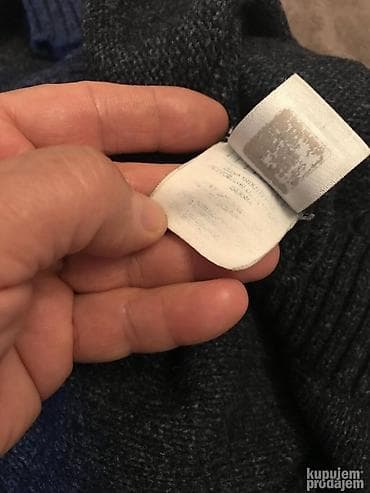 Original VERSACE dzemper L / XL 50% Wolle 50% acrilico Made in at lalafo.rs — 5 Original VERSACE dzemper L / XL 50% Wolle 50% acrilico Made in — 5