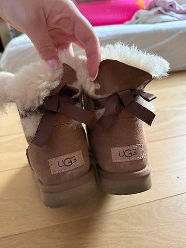 Ugg obuća 38.5, bоја - Braon na lalafo.rs — 2 Ugg obuća 38.5, bоја - Braon — 2