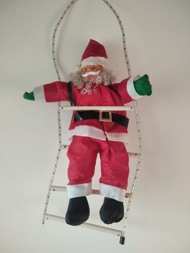 Deda mraz visine oko 40cm u ok stanju na lalafo.rs Deda mraz visine oko 40cm u ok stanju