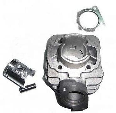 Set cilindar–klip za dvotaktni skutera/moped 50 cc Opis: - na lalafo.rs Set cilindar–klip za dvotaktni skutera/moped 50 cc Opis: -