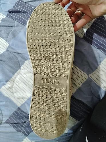 Women's Footwear: Postarina gratis Liu Jo ženske patike u kutiji – svetlucave at lalafo.rs — 6 Women's Footwear: Postarina gratis Liu Jo ženske patike u kutiji – svetlucave — 6