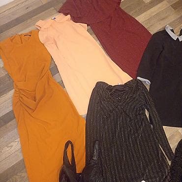 Lot elegantnih ženskih komada – razni krojevi i boje: - Crvena mini na lalafo.rs — 3 Lot elegantnih ženskih komada – razni krojevi i boje: - Crvena mini — 3