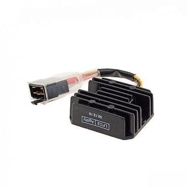 Regulator napona dizajniran za upotrebu u motociklima, opremljen na lalafo.rs Regulator napona dizajniran za upotrebu u motociklima, opremljen