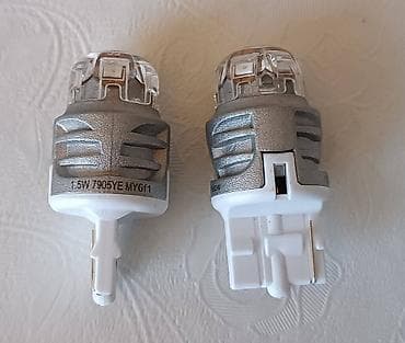 Osram LED sijalice W21W narandžaste. Dva komada Osram LED sijalica za na lalafo.rs — 3 Osram LED sijalice W21W narandžaste. Dva komada Osram LED sijalica za — 3