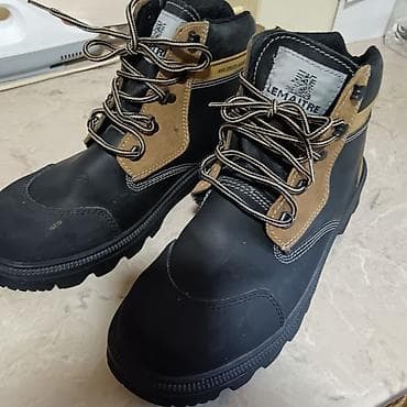 Safety work boots, size - 45 at lalafo.rs Safety work boots, size - 45