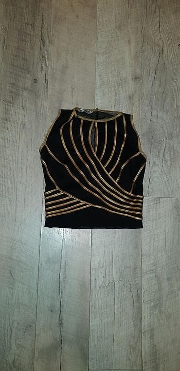 Majica crop top crna sa zlatnim.
XXS,XS,S
300 kao nova AKCIJA na lalafo.rs Majica crop top crna sa zlatnim.
XXS,XS,S
300 kao nova AKCIJA