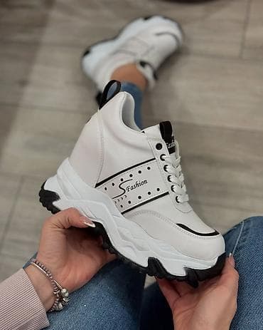 Nova kolekcija. ✅ Slike su sve uzivooo !!! Br:36-40 kalup standard na lalafo.rs — 2 Nova kolekcija. ✅ Slike su sve uzivooo !!! Br:36-40 kalup standard — 2