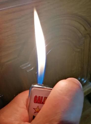 Pljosnati upaljač GALATASARAY 1905 I8x5cm!. Ispravan. Prelep upaljač na lalafo.rs — 6 Pljosnati upaljač GALATASARAY 1905 I8x5cm!. Ispravan. Prelep upaljač — 6