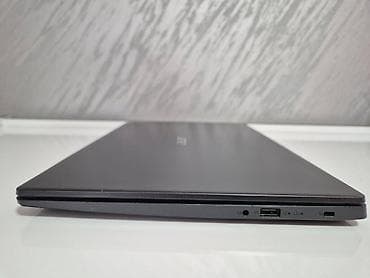 Electronics: Acer laptop 15.6” – elegantno crno kućište, tanak profil. Glavne at lalafo.rs — 8 Electronics: Acer laptop 15.6” – elegantno crno kućište, tanak profil. Glavne — 8